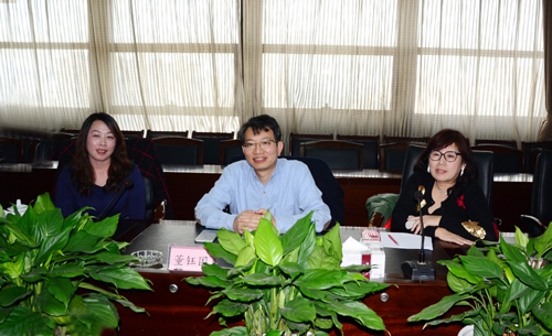 慧讯信息技术公司来集团洽谈业务4j03kamf1jy.jpg
