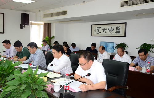 杨光荣副省长强调：新天地集团要做行业和全省安全生产标杆企ps5p3regluc.jpg