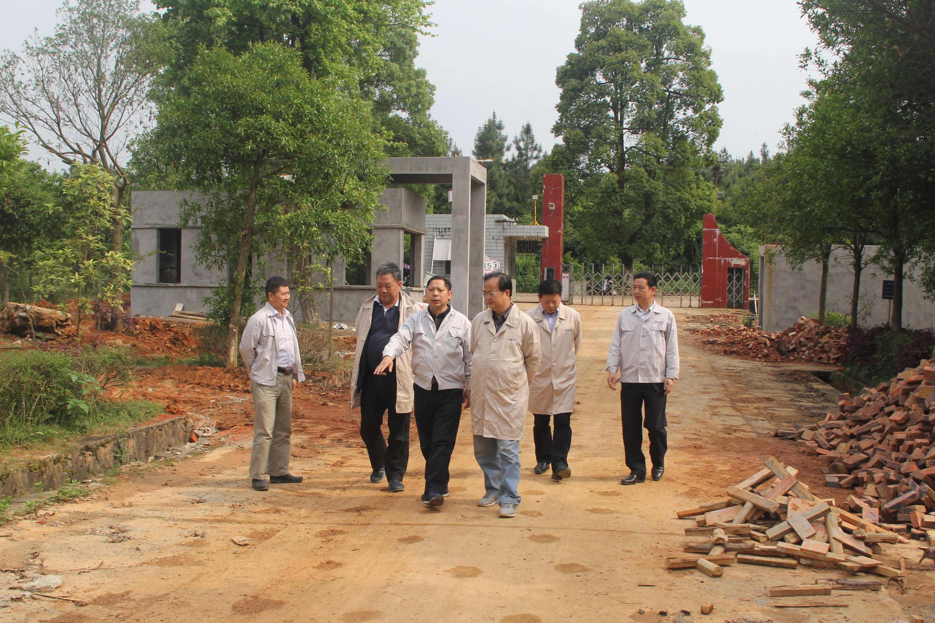 省国防科工办巡视员刘星莅临吉安国泰视察指导工作haddiitofcd.jpg