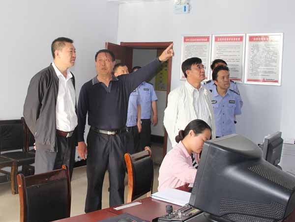 长潞分局领导莅临我公司检查指导工作33mpeyagpag.jpg