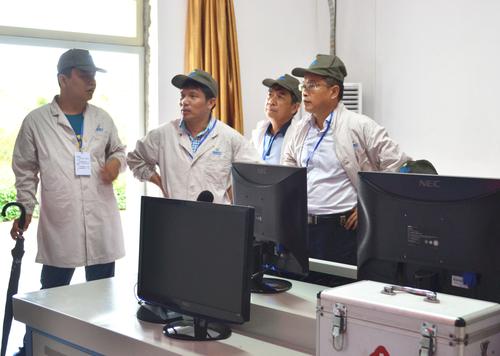 河北国防科工局副局长赵勋一行到龙岩分公司交流指导cosk0nyhdso.jpg