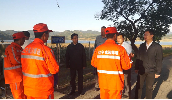 国家安全检查组到我成元公司药库检查0e2uavaedoe.jpg