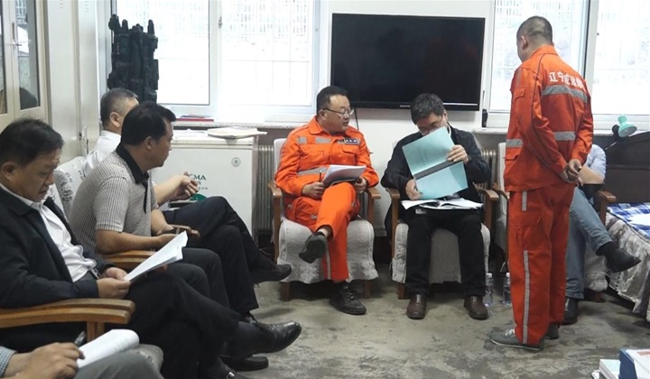 国家安全检查组到我成元公司药库检查a3zsvxfmst3.jpg