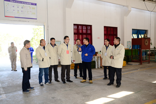陈纪明到向红公司调研3enodjc2bsr.jpg