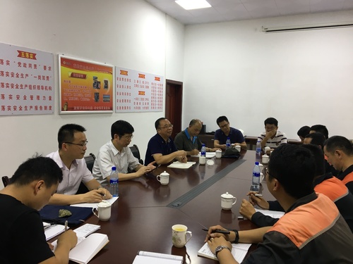 省机电控股公司经运部总经理吴日辉一行到富兴建设上杭分公司3rlscfsz0xd.jpg