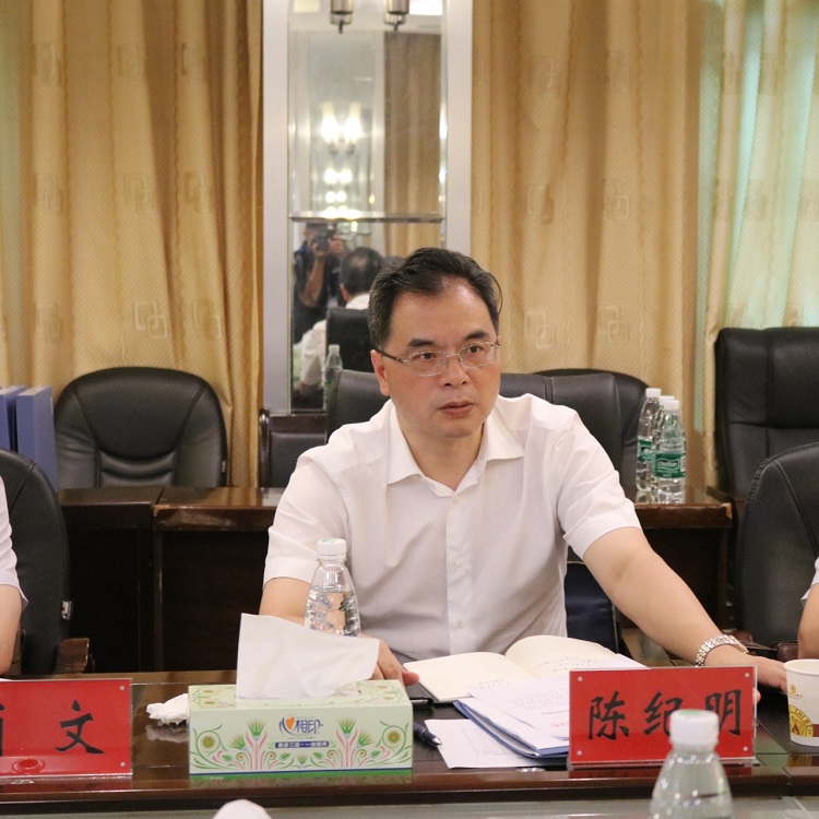 陈纪明到怀化南岭、湘西保安公司督查alb1e544fsg.jpg