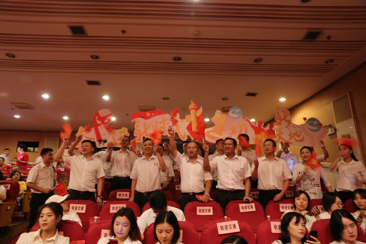 新天地集团参加省国资委监管企业文艺汇演好评如潮bwfbr4yv1dp.jpg