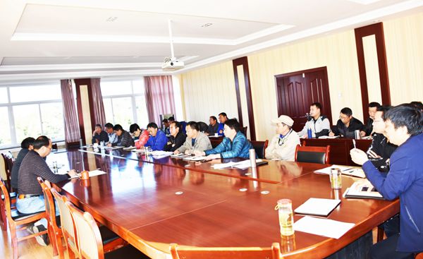公司传达学习云南民爆集团贯彻落实全省深化国有企业改革精神gjlsuazzmpa.jpg