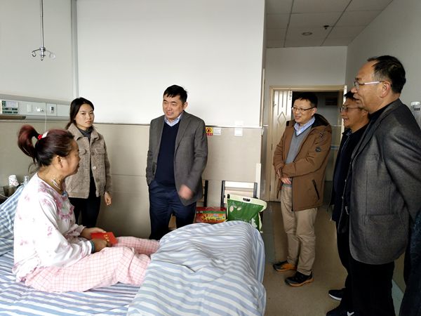 省委军民融合发展委员会办公室慰问小组到我公司走访慰问干部ncsar3ineo5.jpg