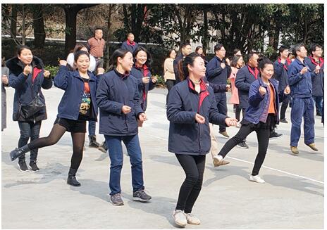 阳春三月万象新  春风摇曳女人节 公司各单位纷纷开展庆35uif5sm4nzg.jpg